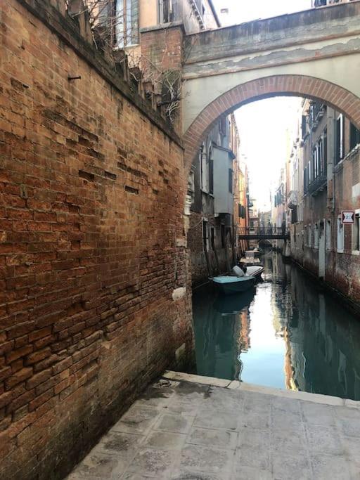 Walk On The Water ✧ 5 Minutes To Rialto Bridge Apartment Veneţia Exterior foto