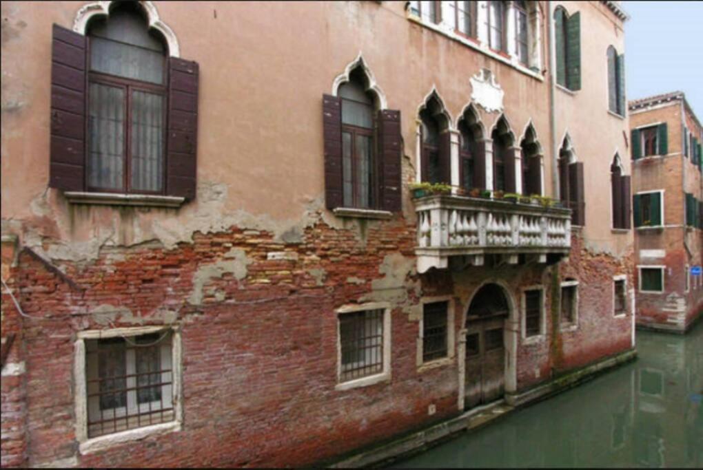 Walk On The Water ✧ 5 Minutes To Rialto Bridge Apartment Veneţia Exterior foto